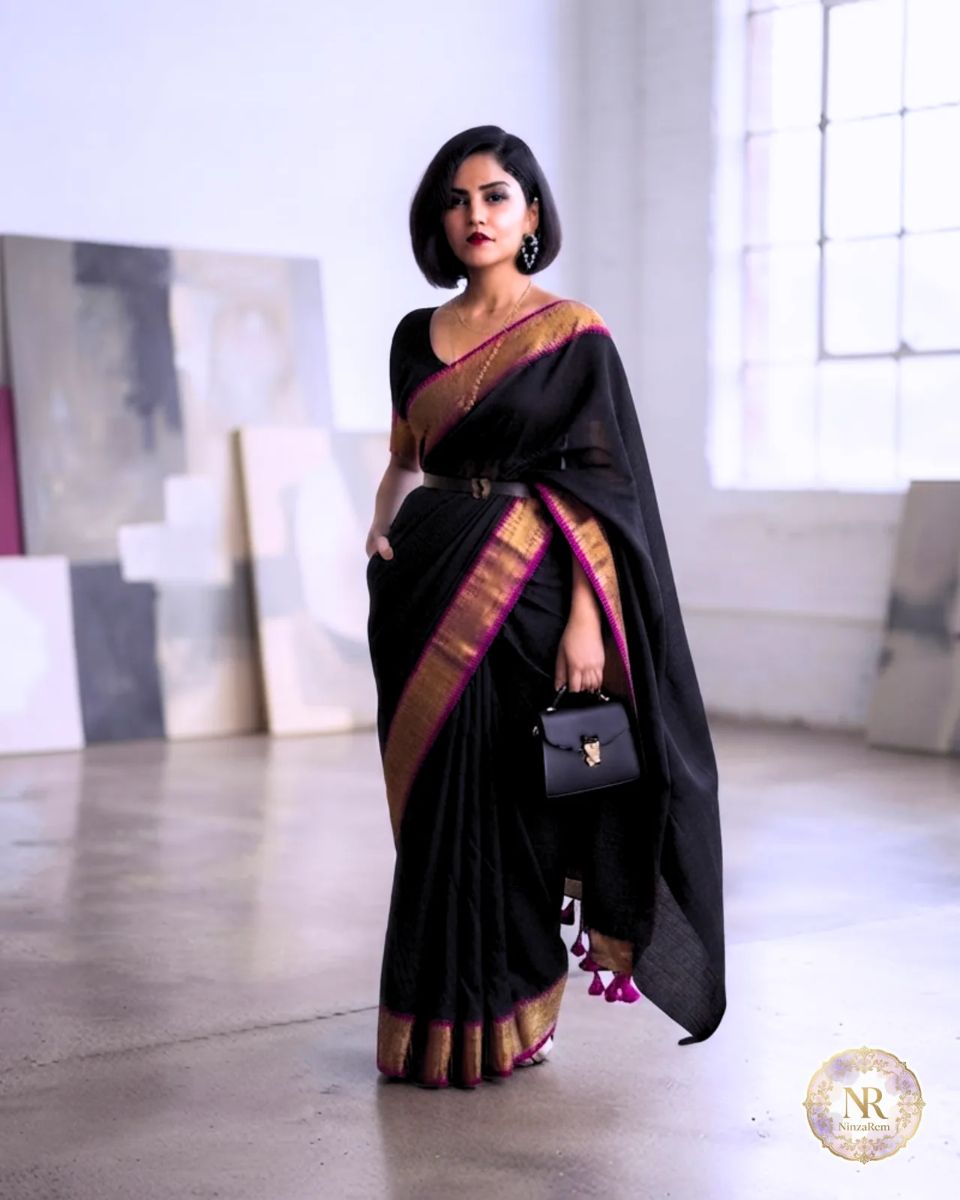 Mul Cotton Black with Magenta Border Saree