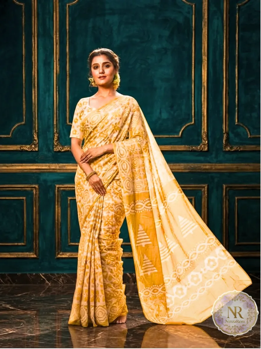 White Pure Handloom Batik Print Cotton Saree